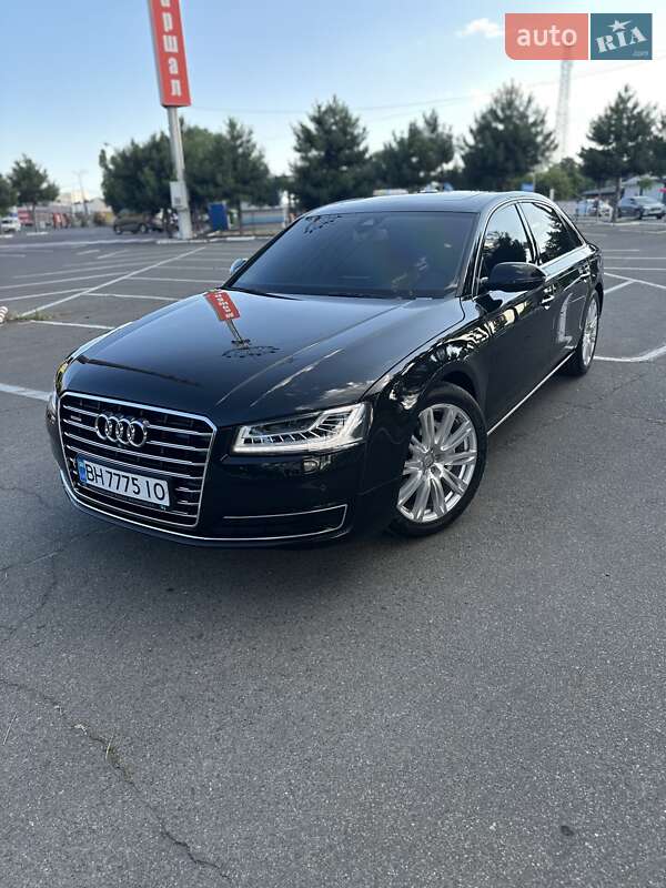 Седан Audi A8 2017 в Одессе