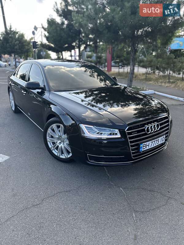 Седан Audi A8 2017 в Одессе