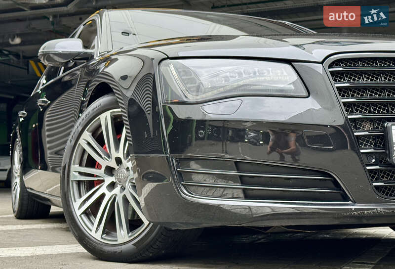 Седан Audi A8 2012 в Києві