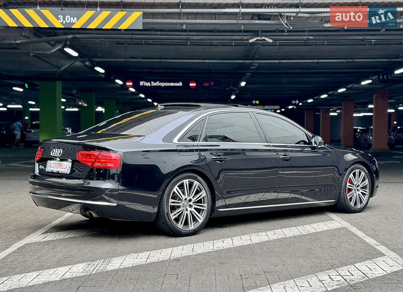 Седан Audi A8 2012 в Києві