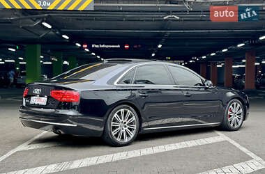 Седан Audi A8 2012 в 