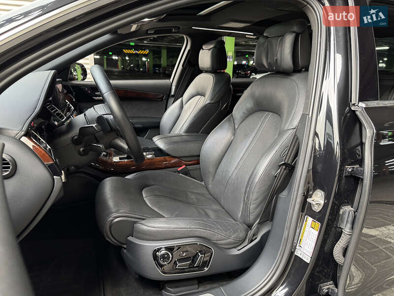 Седан Audi A8 2012 в Києві