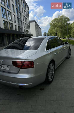 Седан Audi A8 2012 в 