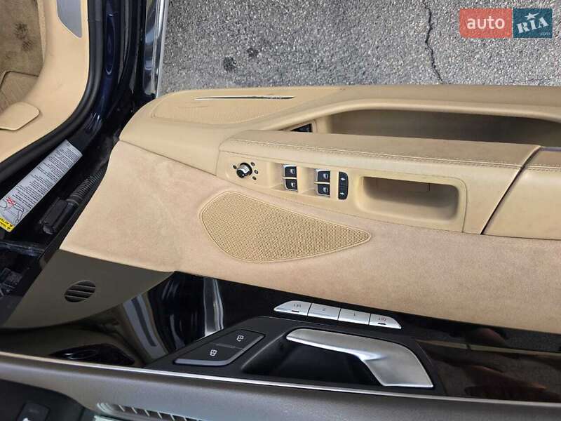 Седан Audi A8 2013 в Киеве фото 25 Седан Audi A8 2013 в Киеве