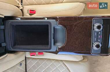 Седан Audi A8 2013 в 