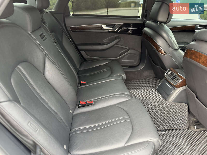 Седан Audi A8 2014 в Киеве