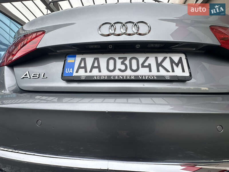 Седан Audi A8 2013 в Киеве