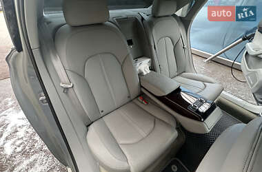 Седан Audi A8 2013 в 