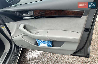 Седан Audi A8 2013 в 