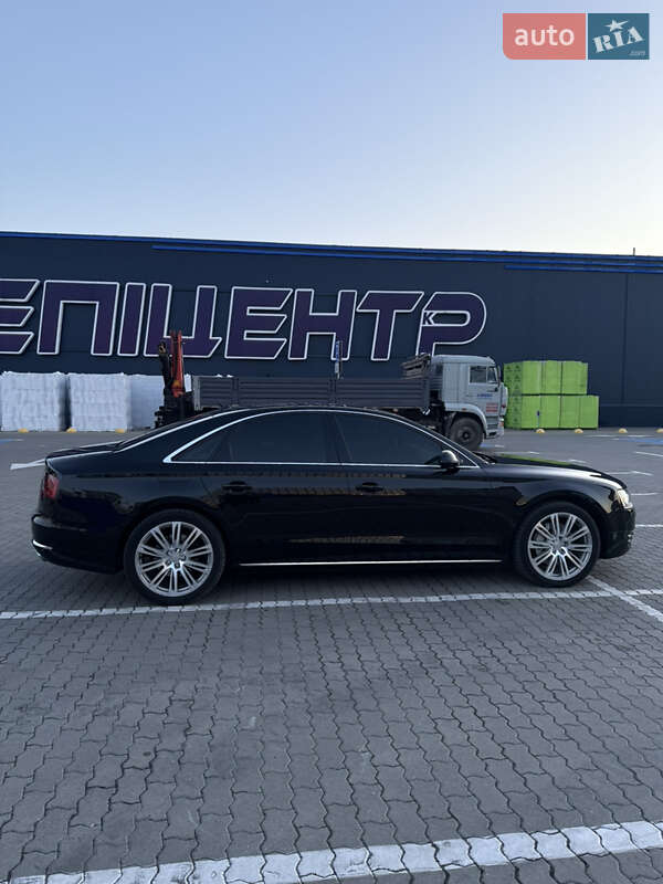 Седан Audi A8 2013 в Харькове