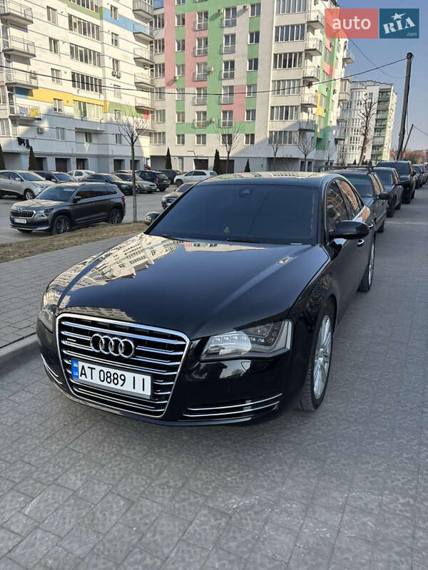 Седан Audi A8 2013 в 