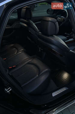 Седан Audi A8 2013 в 