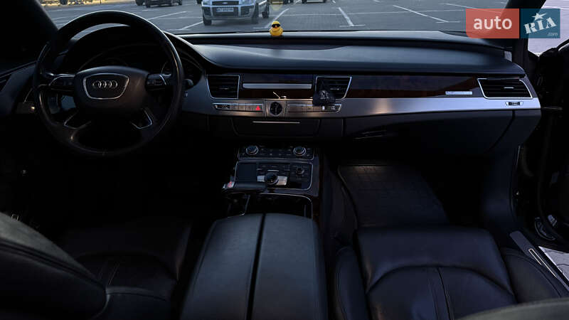 Седан Audi A8 2013 в Харькове