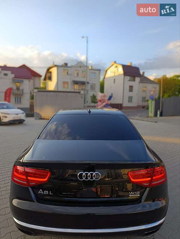 Седан Audi A8 2012 в Львове