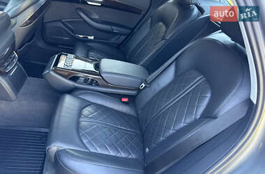 Седан Audi A8 2016 в 