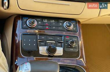 Седан Audi A8 2010 в 
