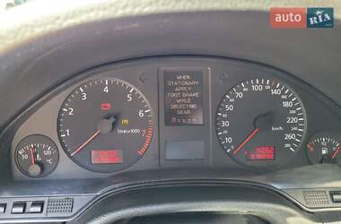Седан Audi A8 2001 в 