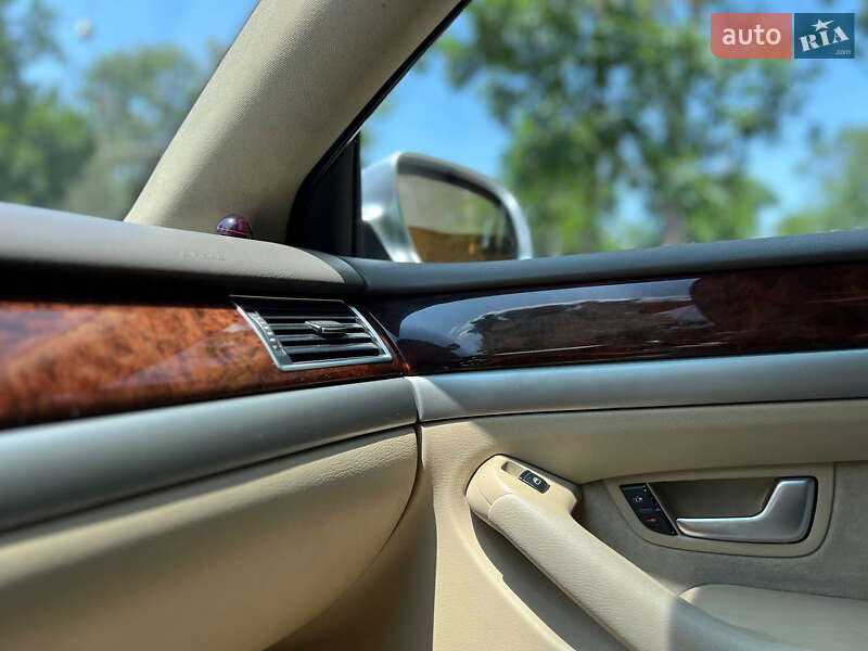 Седан Audi A8 2006 в Одессе