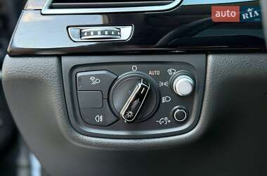 Седан Audi A8 2016 в 