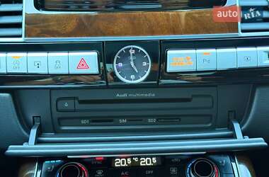 Седан Audi A8 2016 в 