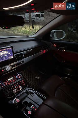 Седан Audi A8 2014 в 