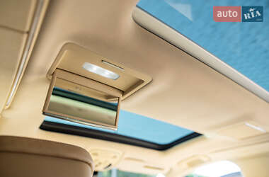 Седан Audi A8 2013 в 