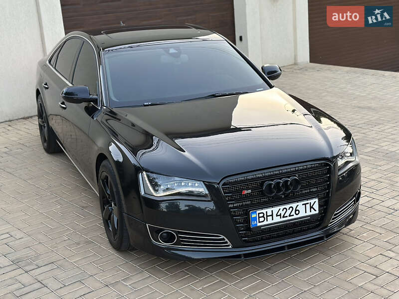 Седан Audi A8 2012 в 