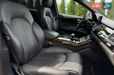 Седан Audi A8 2014 в 