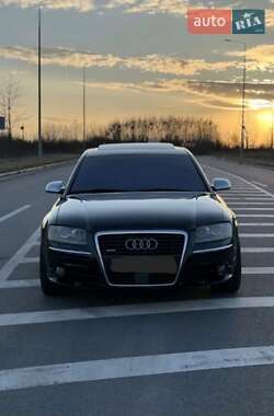 Седан Audi A8 2003 в 