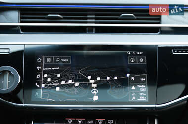 Седан Audi A8 2018 в 