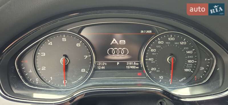 Седан Audi A8 2015 в Рівному