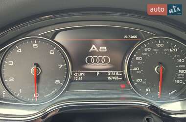 Седан Audi A8 2015 в 