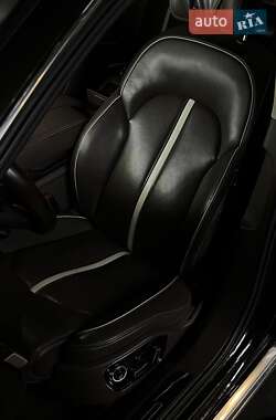 Седан Audi A8 2013 в 