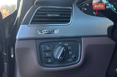 Седан Audi A8 2017 в 