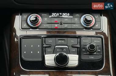Седан Audi A8 2016 в 