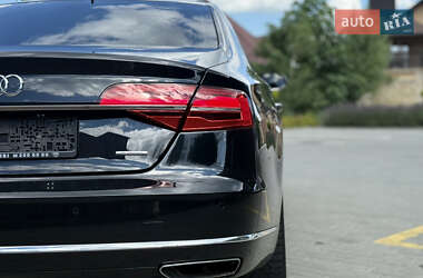 Седан Audi A8 2014 в 