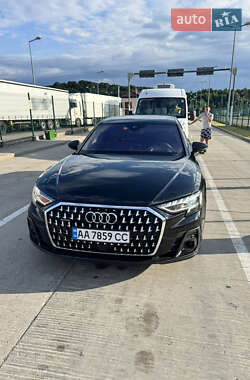 Седан Audi A8 2022 в 