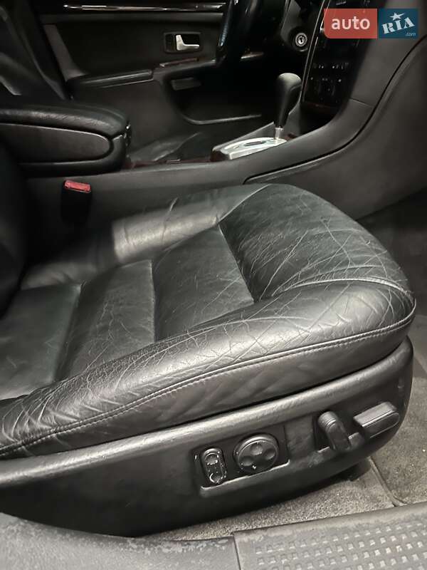 Седан Audi A8 2000 в Львове