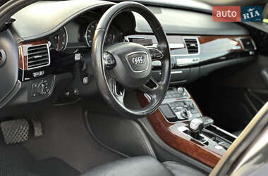 Седан Audi A8 2012 в 