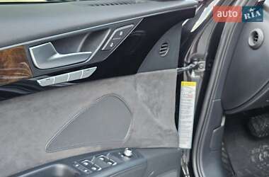 Седан Audi A8 2015 в 