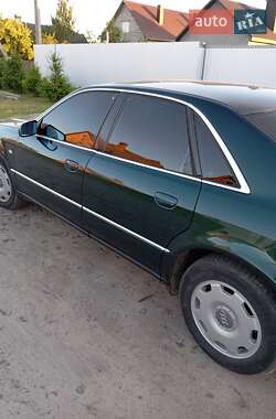 Седан Audi A8 2001 в 