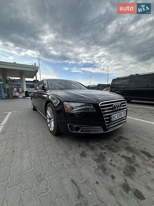 Седан Audi A8 2013 в Львове фото Седан Audi A8 2013 в Львове
