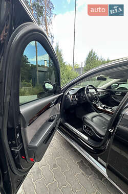 Седан Audi A8 2013 в 