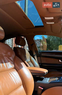 Седан Audi A8 2005 в 