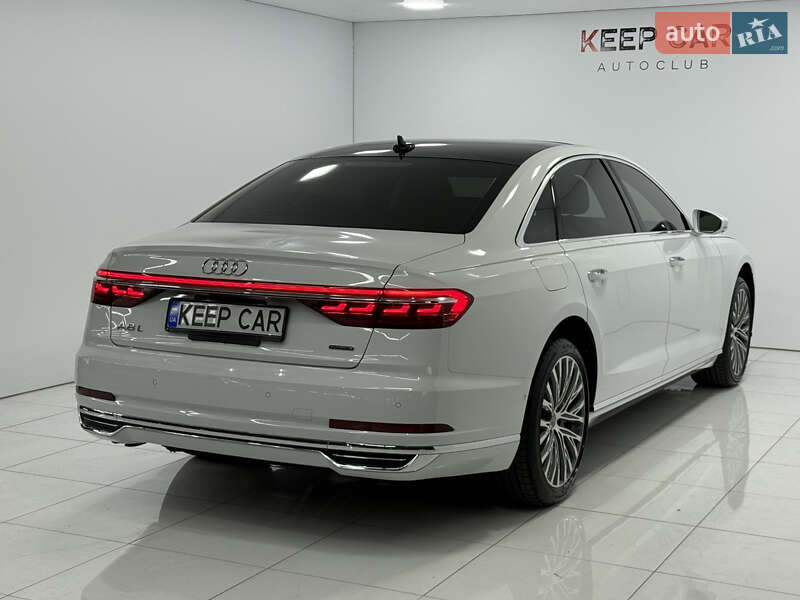 Седан Audi A8 2019 в Одессе