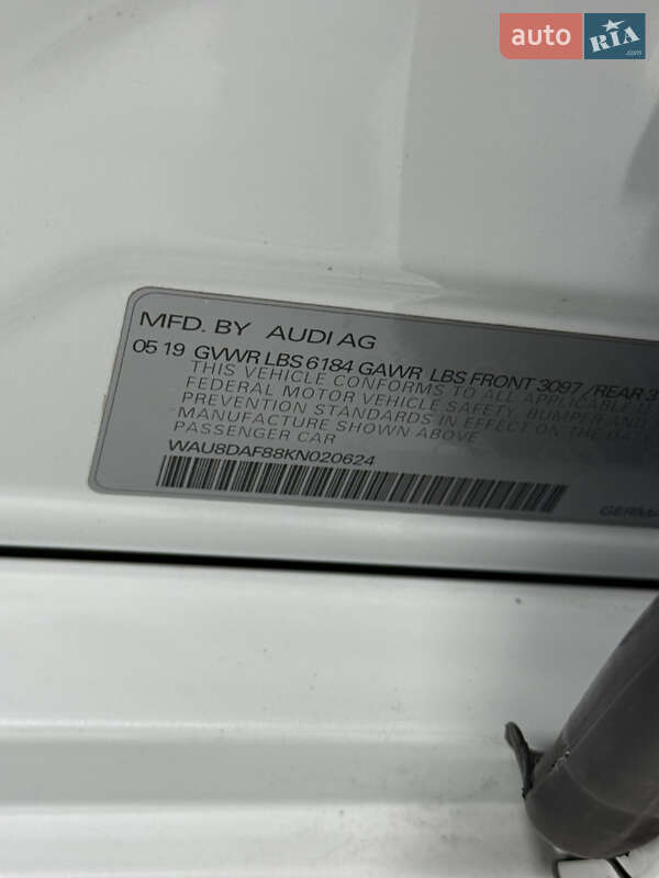 Седан Audi A8 2019 в Одессе