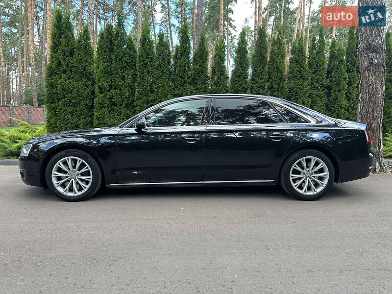Седан Audi A8 2012 в Киеве