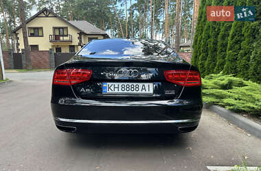 Седан Audi A8 2012 в 