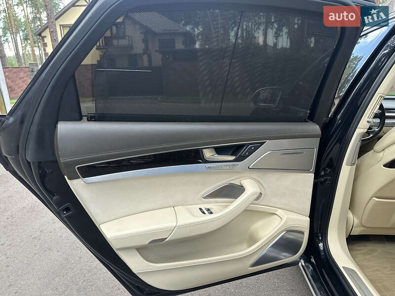 Седан Audi A8 2012 в Киеве