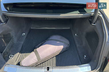 Седан Audi A8 2020 в 